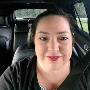 Meet your Posher, Donyelle